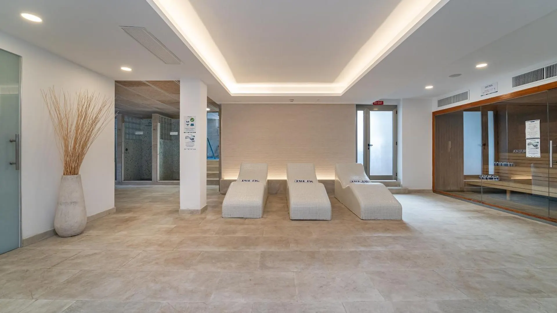 费雷尔哈雷罗酒店及Spa 坎皮卡福特 4*,  西班牙